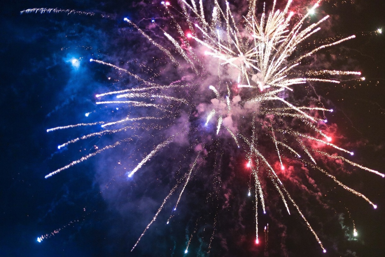 Symbolbild Feuerwerk, © picjumbo_com - Pixabay