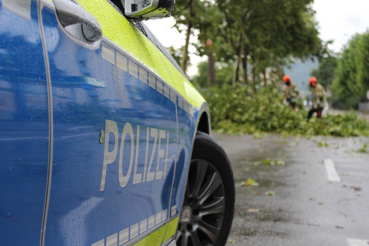 Polizei, Einsatz, Straße, Unwetter, Störung, Absperrung, © Symbolbild // Frederik Greve auf Pixabay