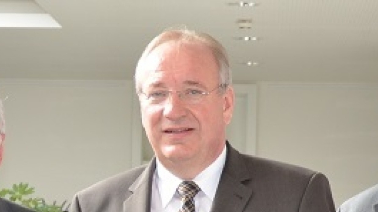 © von links: Rgeierungspräsident Bartelt, neuer Stellvertreter Liedke, Bezirkstagspräsident Löffler, 1. Stellvertr. Höher, Quelle: Bezirkstag