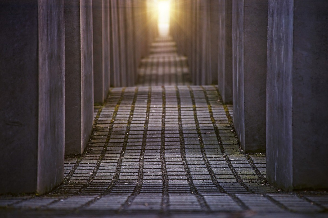 © Symbolbild Holocaust-Gedenken: pixabay