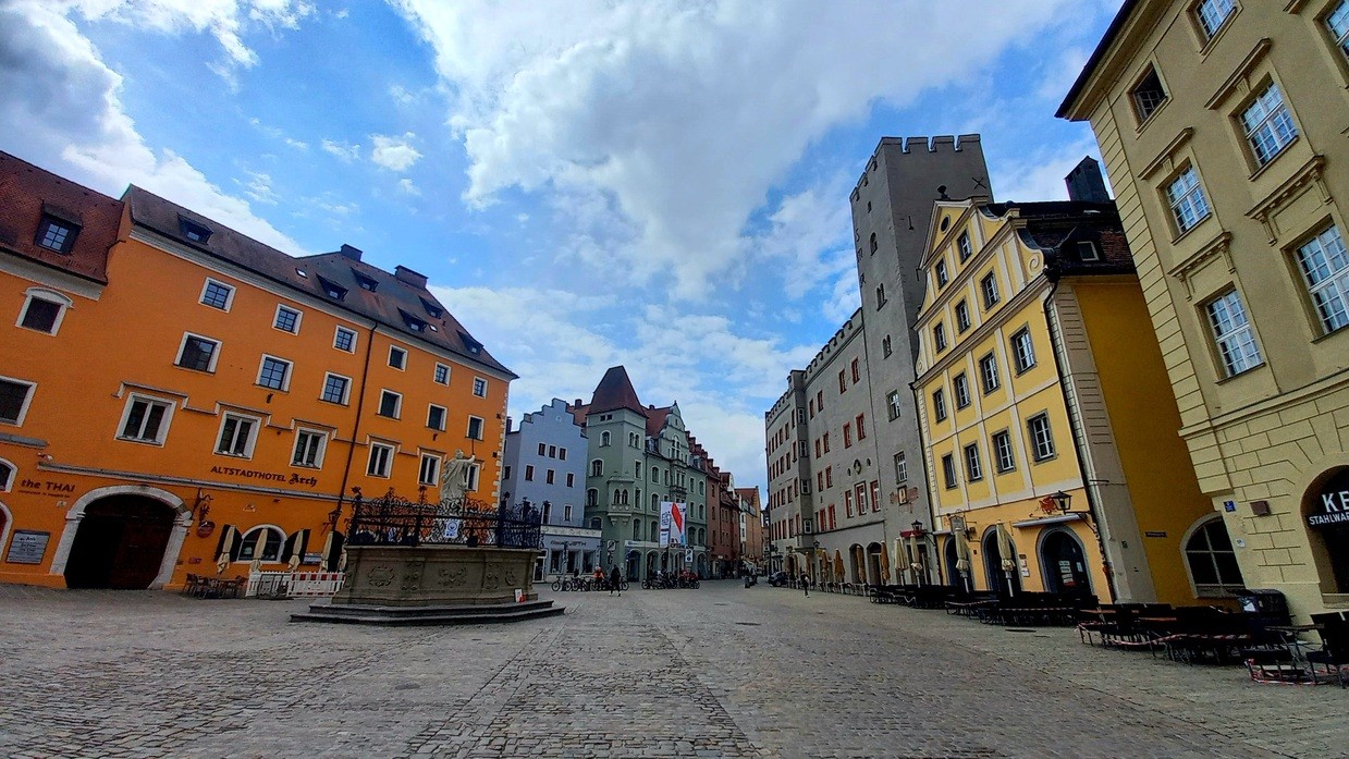 charivari ax, &copy; charivari ax