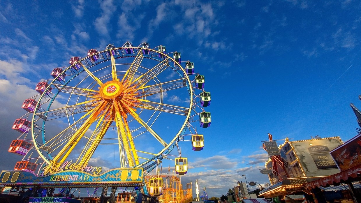 charivari, &copy; charivari