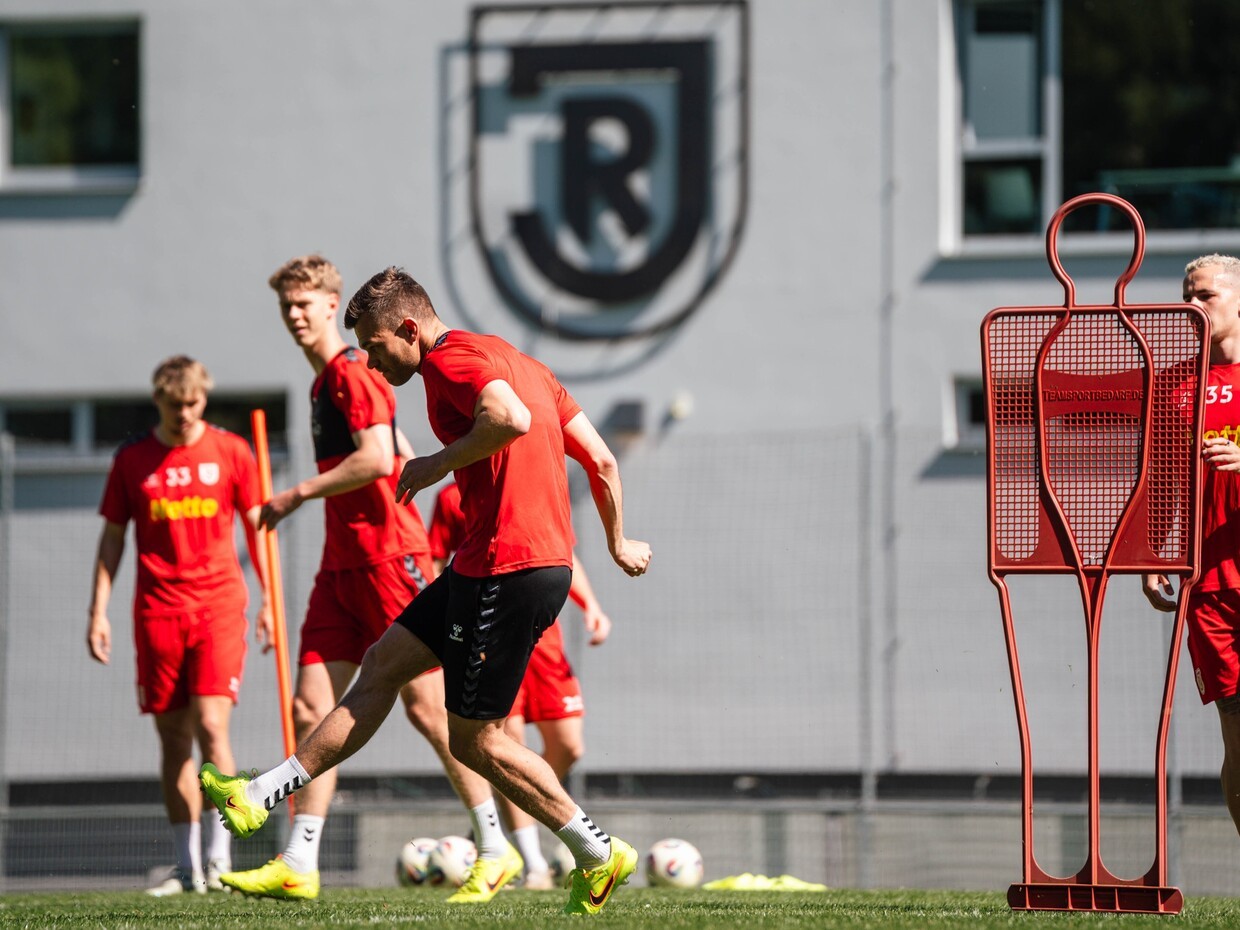&copy; Foto_ Gschl&ouml;&szlig;l // SSV Jahn Regensburg